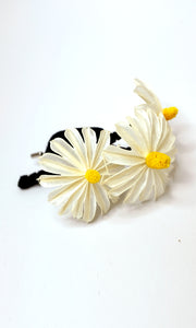 Boutonniere - Daisy Inspired