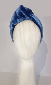 Jeanne Turban Headband in velvet in royal blue