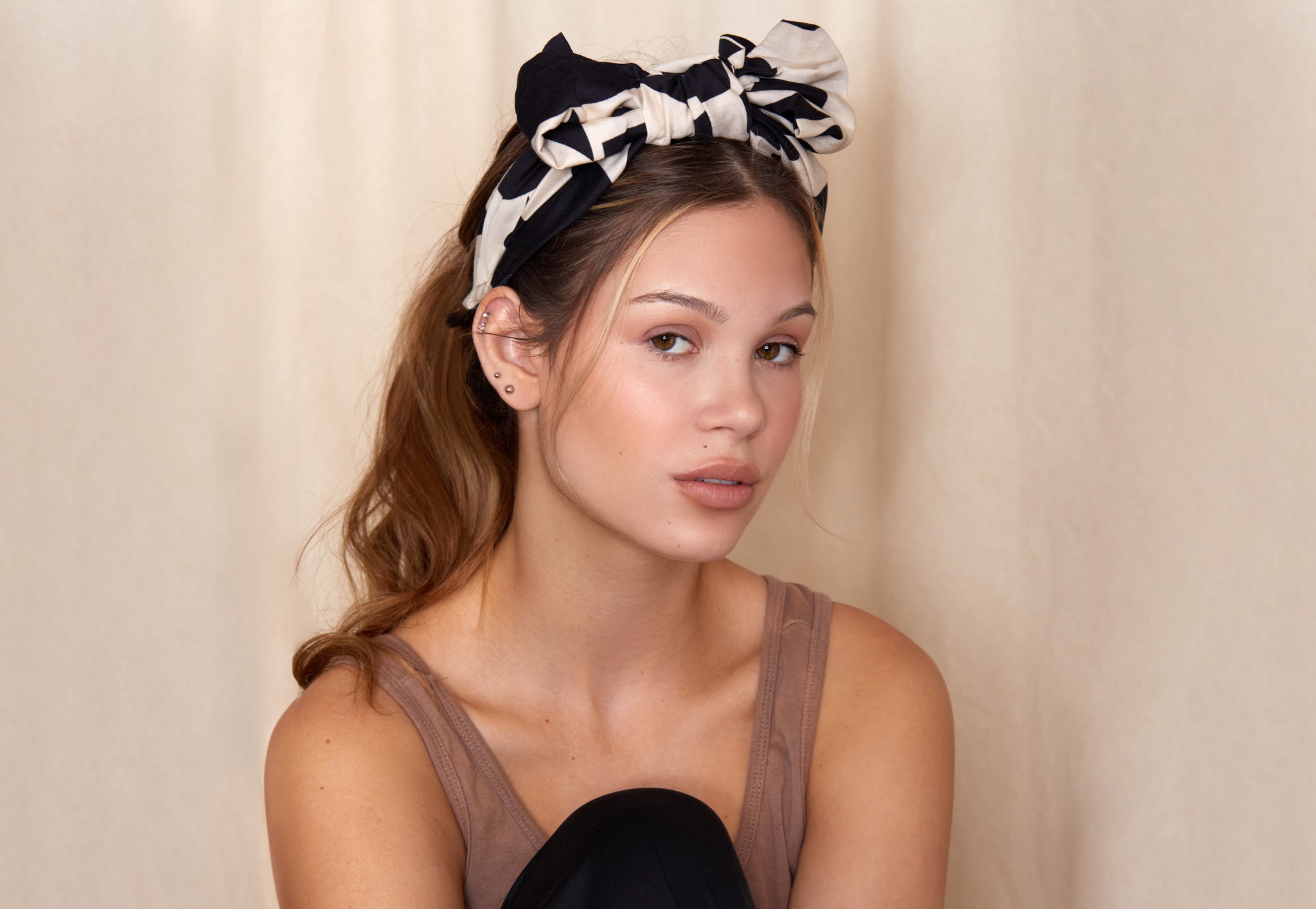 Amantine Scarf Headband - Geo black on neutral